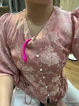Snapshot of cherry_by chatting on May 23, 2026, 3:44 pm cherry by online show from May 23, 2026, 3:44 pm