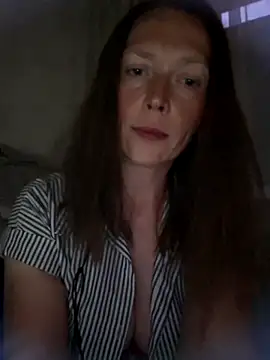 MillaSmileX online show from May 14, 2026, 5:32 pm