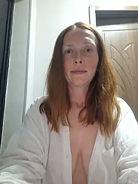 Snapshot of MillaSmileX chatting on July 21, 2026, 5:47 pm MillaSmileX online show from July 21, 2026, 5:47 pm