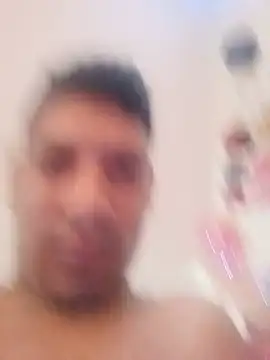 Snapshot of Petterleonel123 chatting on July 1, 2026, 1:11 pm Petterleonel123 online show from July 1, 2026, 1:11 pm