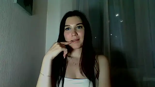 Snapshot of Katiee_Foxi chatting on May 5, 2026, 6:44 pm Katiee Foxi online show from May 5, 2026, 6:44 pm