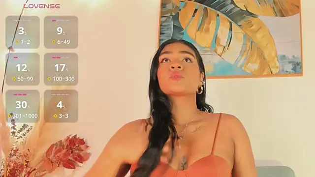 Camilarosse1 online show from May 8, 2026, 11:25 am