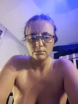 Queenle91 online show from June 12, 2026, 5:27 am