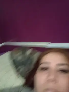 alexaparedes00 online show from May 22, 2026, 7:34 pm
