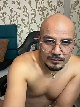 Snapshot of Dante_Goldt chatting on May 19, 2026, 9:00 pm Dante Goldt online show from May 19, 2026, 9:00 pm