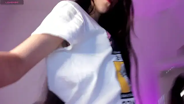 Snapshot of cutesofiaa chatting on May 27, 2026, 6:37 pm cutesofiaa online show from May 27, 2026, 6:37 pm