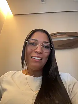 Snapshot of emba_cam chatting on May 11, 2026, 12:17 pm emba cam online show from May 11, 2026, 12:17 pm
