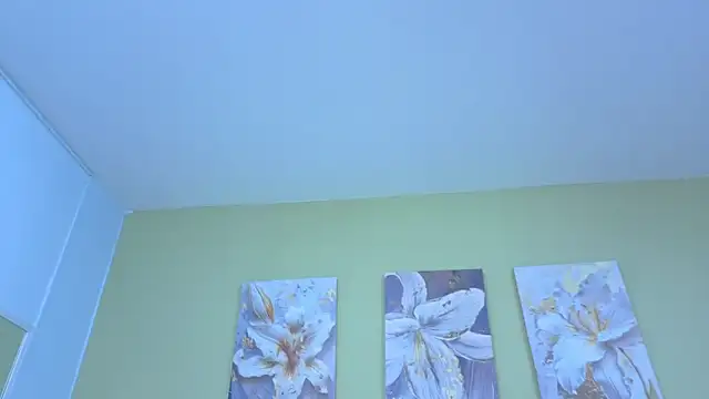 Snapshot of Violeta_Tepes chatting on June 26, 2026, 8:36 pm Violeta Tepes online show from June 26, 2026, 8:36 pm