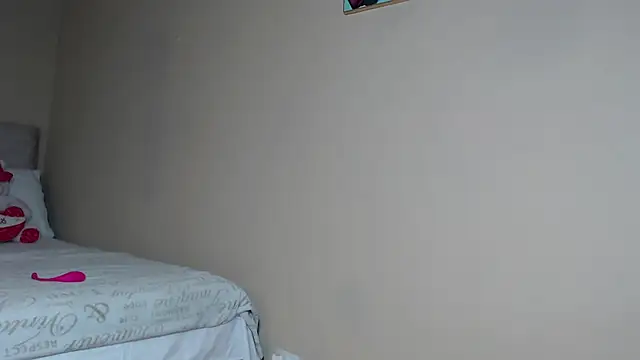 Snapshot of Miss_Khaleesi chatting on July 28, 2026, 1:43 pm Miss Khaleesi online show from July 28, 2026, 1:43 pm