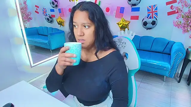 Snapshot of Isabella_rows chatting on June 27, 2026, 7:42 pm Isabella rows online show from June 27, 2026, 7:42 pm
