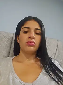 Snapshot of Alisson_Andersen chatting on May 18, 2026, 4:01 pm Alisson Andersen online show from May 18, 2026, 4:01 pm
