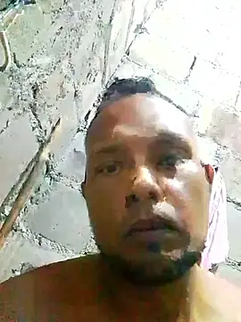 Snapshot of javier170ooo chatting on May 20, 2026, 1:57 am javier170ooo online show from May 20, 2026, 1:57 am