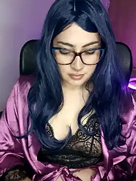 Julietta p  online show from May 5, 2026, 6:27 am