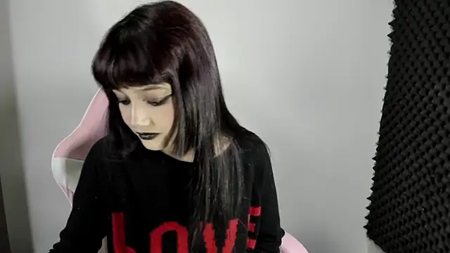 AnaisX0X0 online show from May 22, 2026, 10:41 pm