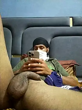 Snapshot of harrydhillon12 chatting on June 28, 2026, 5:41 pm harrydhillon12 online show from June 28, 2026, 5:41 pm