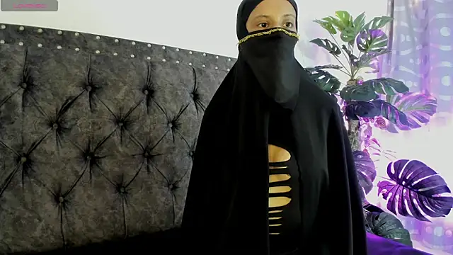 Snapshot of Anaan_01 chatting on June 9, 2026, 3:35 pm Anaan 01 online show from June 9, 2026, 3:35 pm
