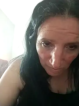 CloeMature online show from May 7, 2026, 3:00 am