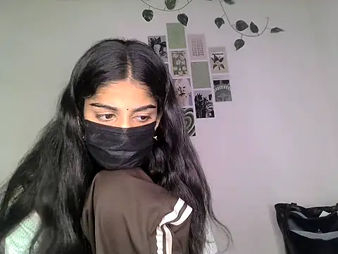 Snapshot of SASSY__BABY_ chatting on July 14, 2026, 10:27 pm SASSY BABY online show from July 14, 2026, 10:27 pm