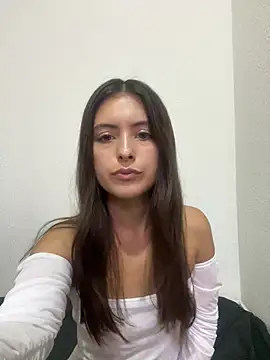 Snapshot of serenaa_velvett chatting on July 17, 2026, 10:51 pm serenaa velvett online show from July 17, 2026, 10:51 pm