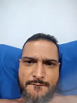 Lucasnono online show from May 19, 2026, 3:13 am