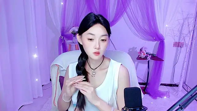 Snapshot of Tili_Lucky chatting on July 22, 2026, 12:51 pm Tili Lucky online show from July 22, 2026, 12:51 pm