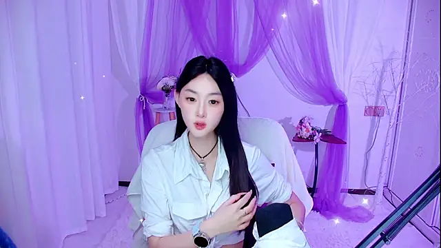 Snapshot of Tili_Lucky chatting on August 1, 2026, 1:25 am Tili Lucky online show from August 1, 2026, 1:25 am