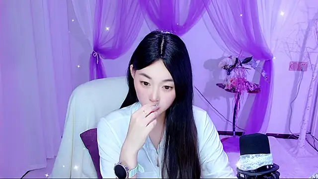 Snapshot of Tili_Lucky chatting on July 7, 2026, 11:14 am Tili Lucky online show from July 7, 2026, 11:14 am