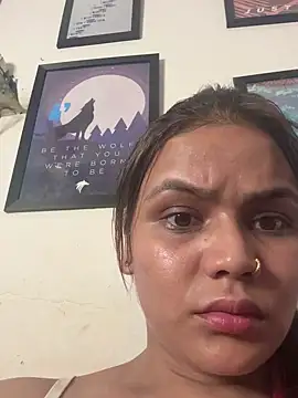 Snapshot of Leena_singh chatting on May 8, 2026, 5:55 am Leena singh online show from May 8, 2026, 5:55 am