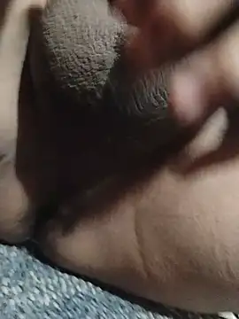adan1985 online show from June 15, 2026, 5:01 pm