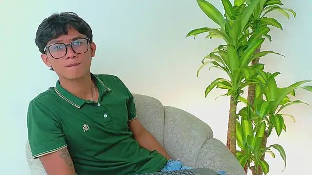 Iam erick online show from May 8, 2026, 8:23 pm