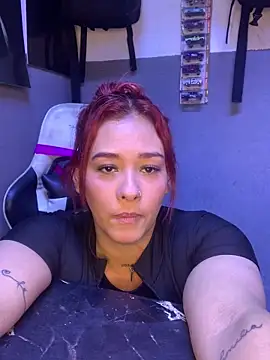 Paola3332 online show from May 10, 2026, 1:20 am