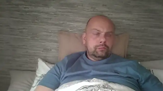 NakedAndrewHot online show from May 9, 2026, 5:38 pm