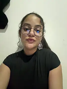 Snapshot of saharariderr chatting on May 16, 2026, 1:59 am saharariderr online show from May 16, 2026, 1:59 am