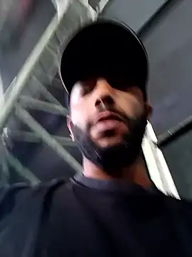 Snapshot of Camodick chatting on November 30, 2025, 8:15 am Camodick online show from November 30, 2025, 8:15 am