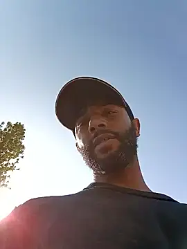 Snapshot of Camodick chatting on November 28, 2025, 2:06 pm Camodick online show from November 28, 2025, 2:06 pm