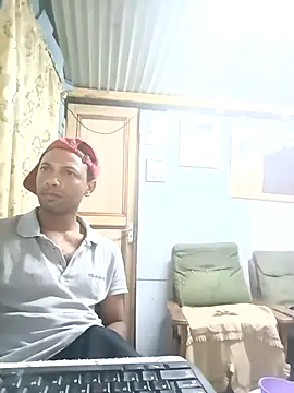 Snapshot of Camodick chatting on December 1, 2025, 8:21 pm Camodick online show from December 1, 2025, 8:21 pm