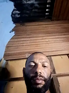 Snapshot of Camodick chatting on January 17, 2026, 10:35 pm Camodick online show from January 17, 2026, 10:35 pm