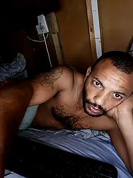 Snapshot of Camodick chatting on November 5, 2025, 12:47 am Camodick online show from November 5, 2025, 12:47 am