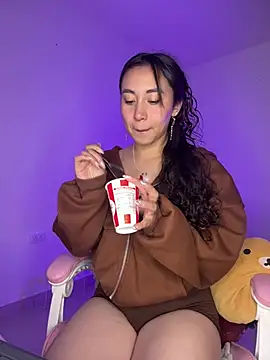 aiko-o online show from June 27, 2026, 3:56 am