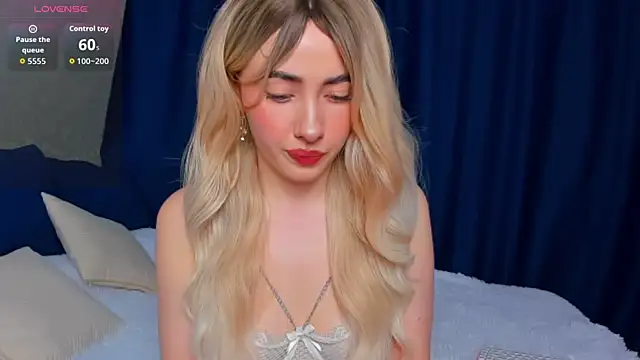 Snapshot of SabrinaKarter chatting on May 22, 2026, 5:16 am SabrinaKarter online show from May 22, 2026, 5:16 am