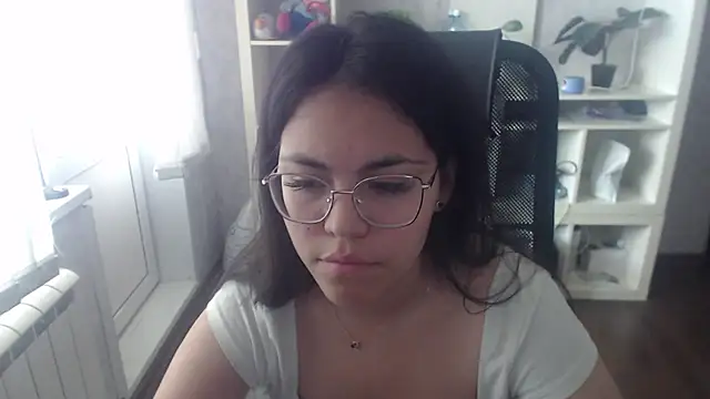 Snapshot of Anda_here chatting on June 25, 2026, 2:42 am Anda here online show from June 25, 2026, 2:42 am