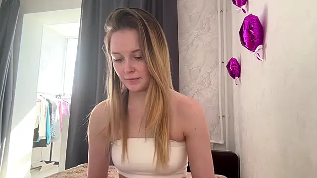 MarryMurietto online show from May 22, 2026, 11:19 am
