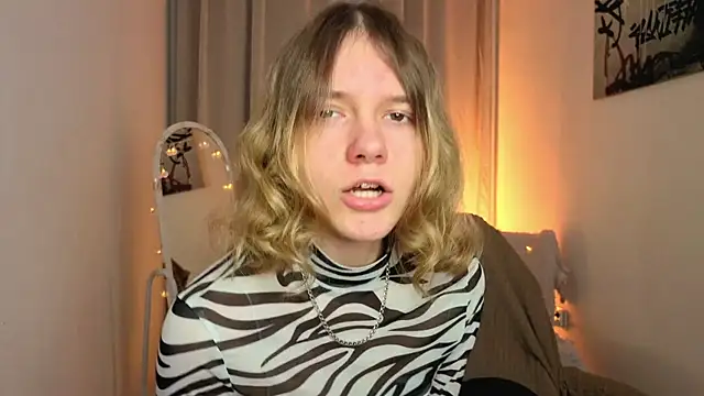 MilanaRayy online show from July 4, 2026, 5:36 am