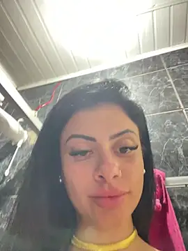 belababyy online show from May 13, 2026, 11:23 pm