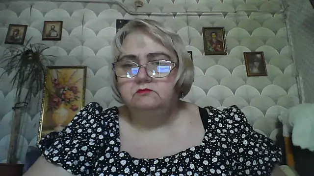 MarinaFarina53 online show from June 11, 2026, 5:37 am