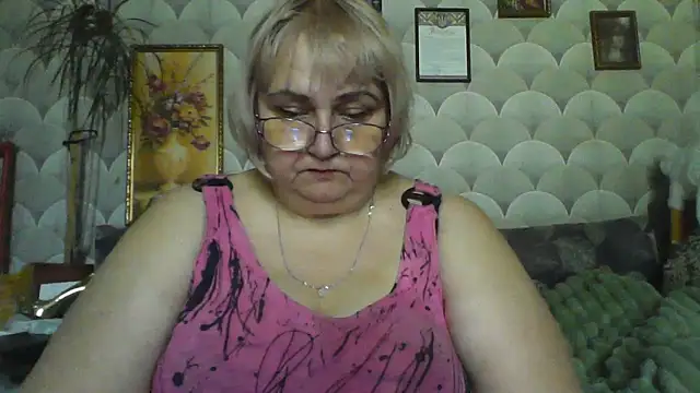 MarinaFarina53 online show from June 20, 2026, 7:13 am