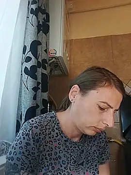 Ramonacoco online show from June 8, 2026, 5:52 am