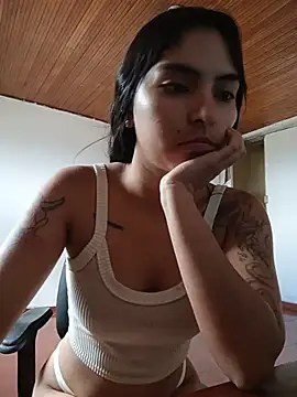 Amarantha 222 online show from May 10, 2026, 5:37 pm