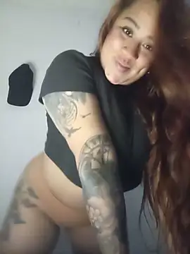 AriaGomez  online show from June 10, 2026, 11:06 pm