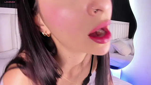 Snapshot of Martina_Gracex chatting on June 20, 2026, 5:18 pm Martina Gracex online show from June 20, 2026, 5:18 pm